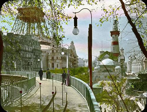 Paris Moving Sidewalk in 1900